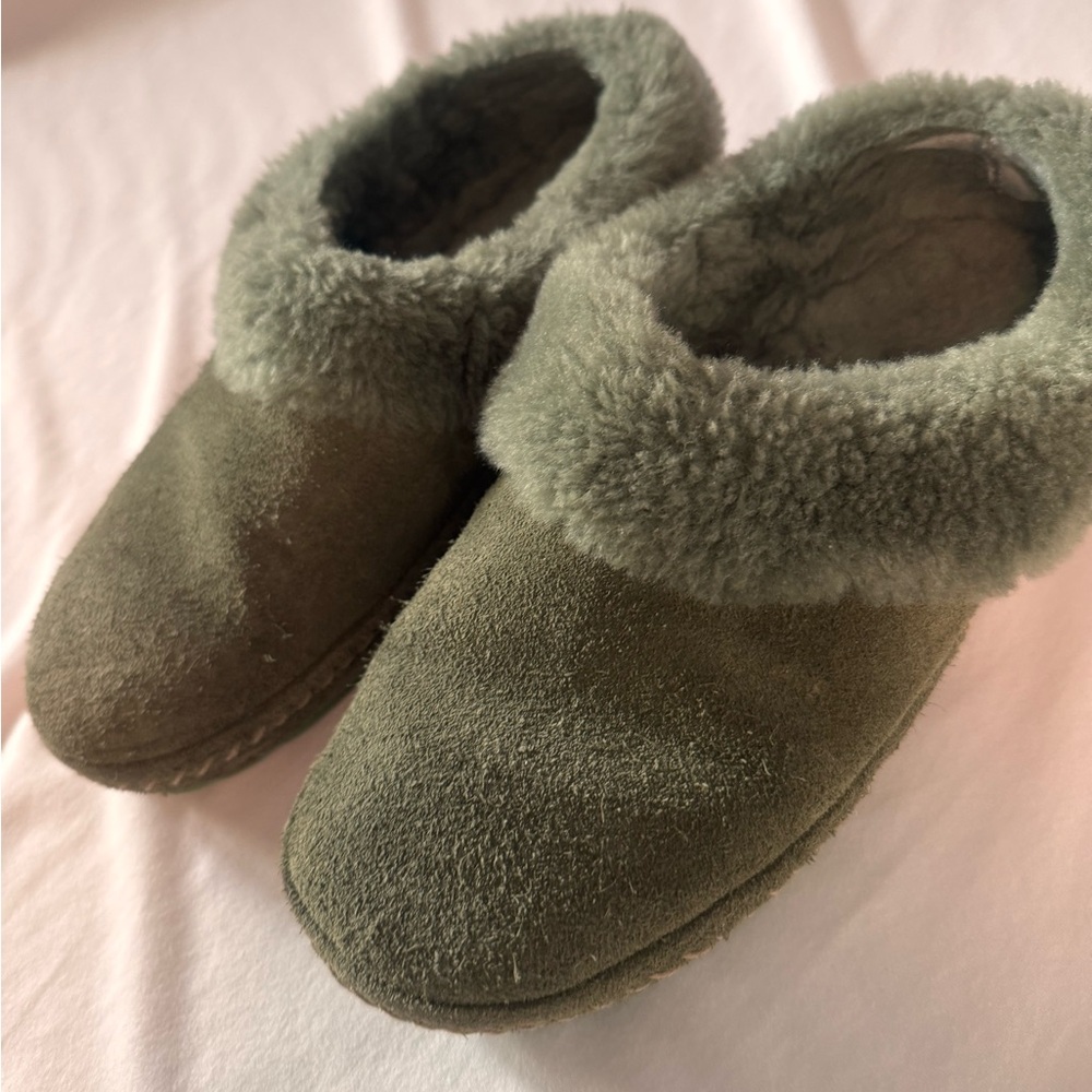 LL Bean squam lake wicked good slippers. Size 7